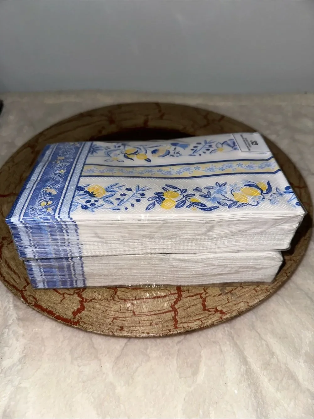 White Blue Yellow Gold Lemon Floral Vines  Fl Set of 32 x 2 Guest Size Towels